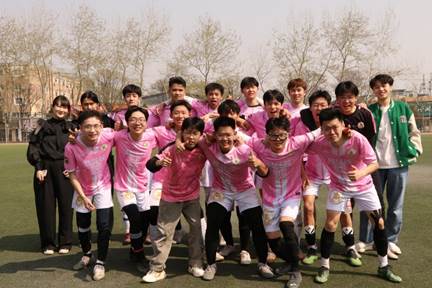 yl6776永利集团本科生男子足球队勇夺2022-2023赛季法乙冠军