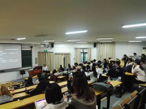 未雨绸缪  积极应对——yl6776永利集团召开2016级本科生就业动员会