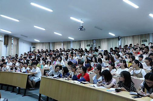 yl6776永利集团2017级本科新生迎新系列活动