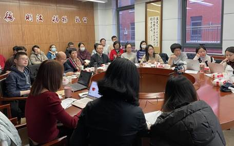 yl6776永利集团工商管理系召开第35期创新创业与战略教研室研讨会